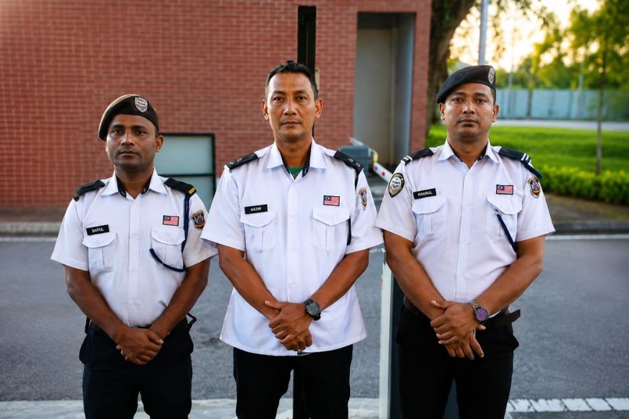 STATIC NORMAL GUARDS